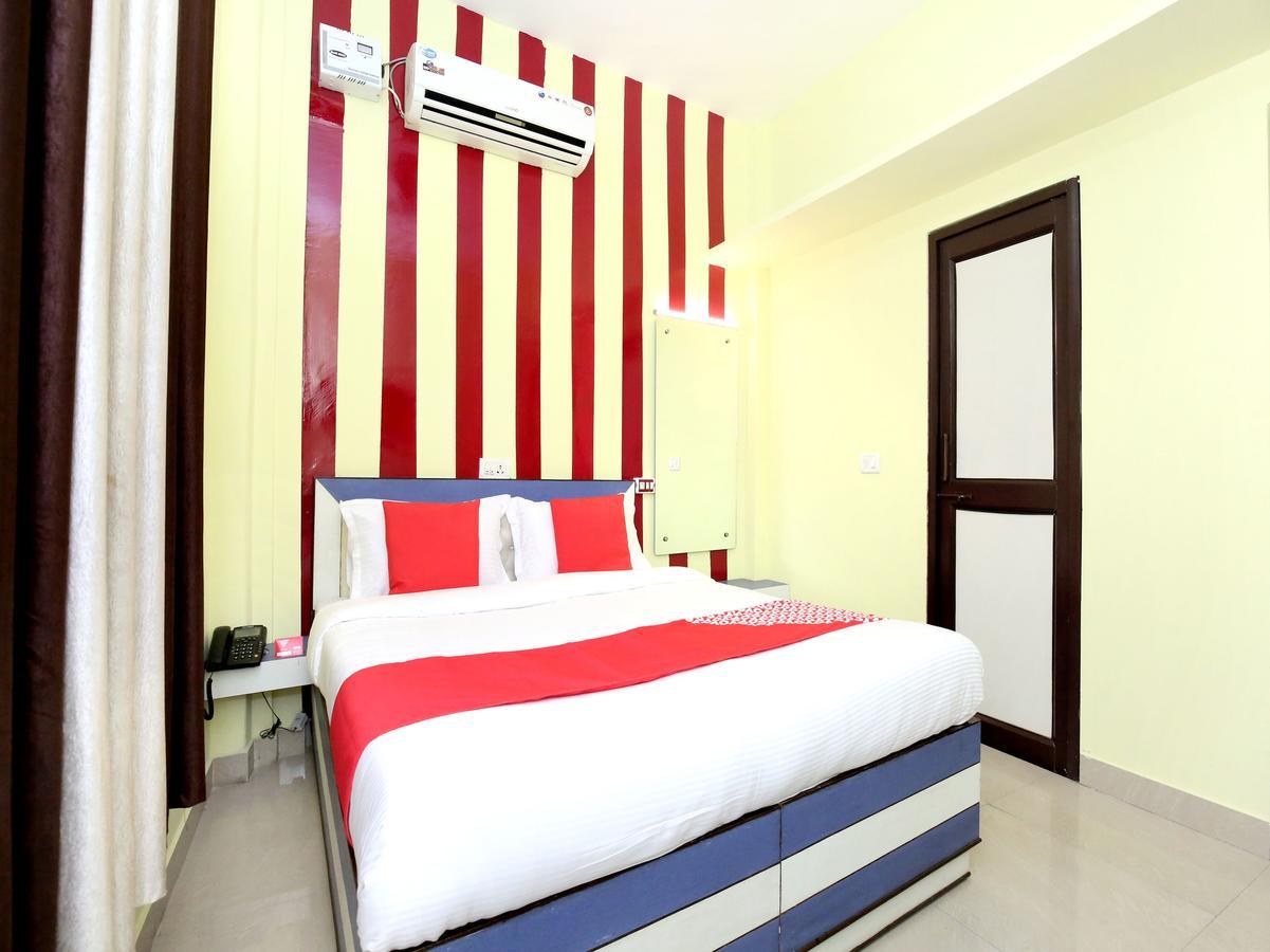 Oyo 12038 Hotel Alishan Chandīgarh Exteriör bild