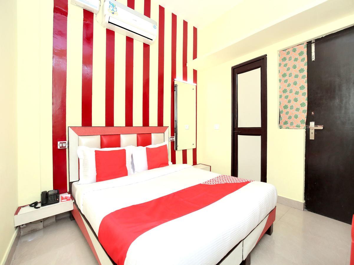 Oyo 12038 Hotel Alishan Chandīgarh Exteriör bild