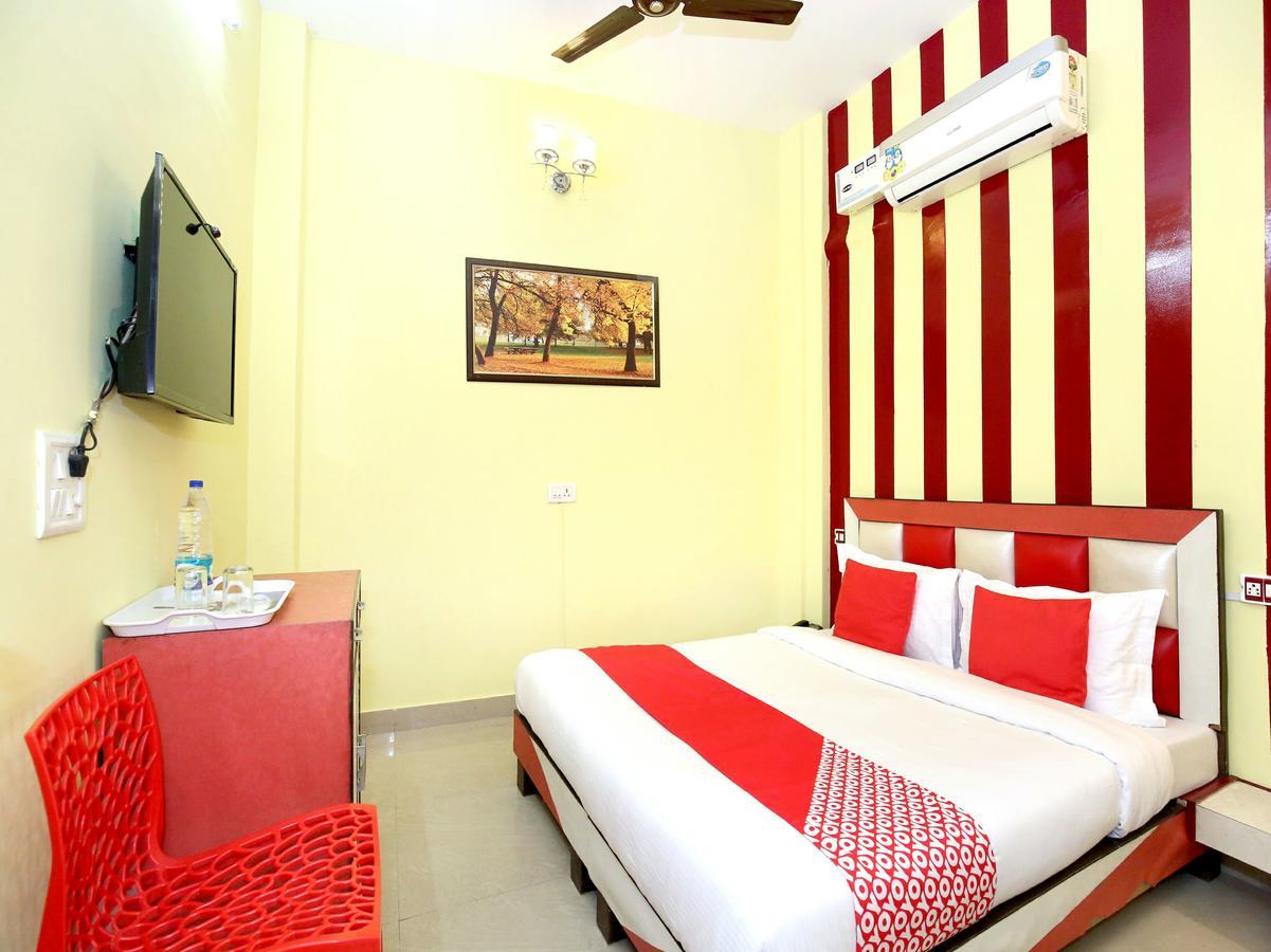 Oyo 12038 Hotel Alishan Chandīgarh Exteriör bild
